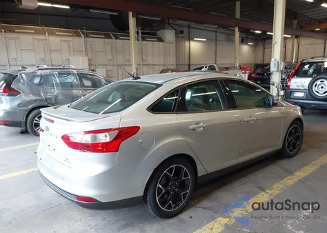 2014 Ford Focus Se из США, поврежденный, VIN 1FADP3F22EL355741